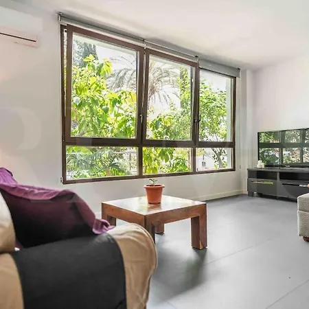 Apartment Swimming Pool & Terrace Near The By Rems